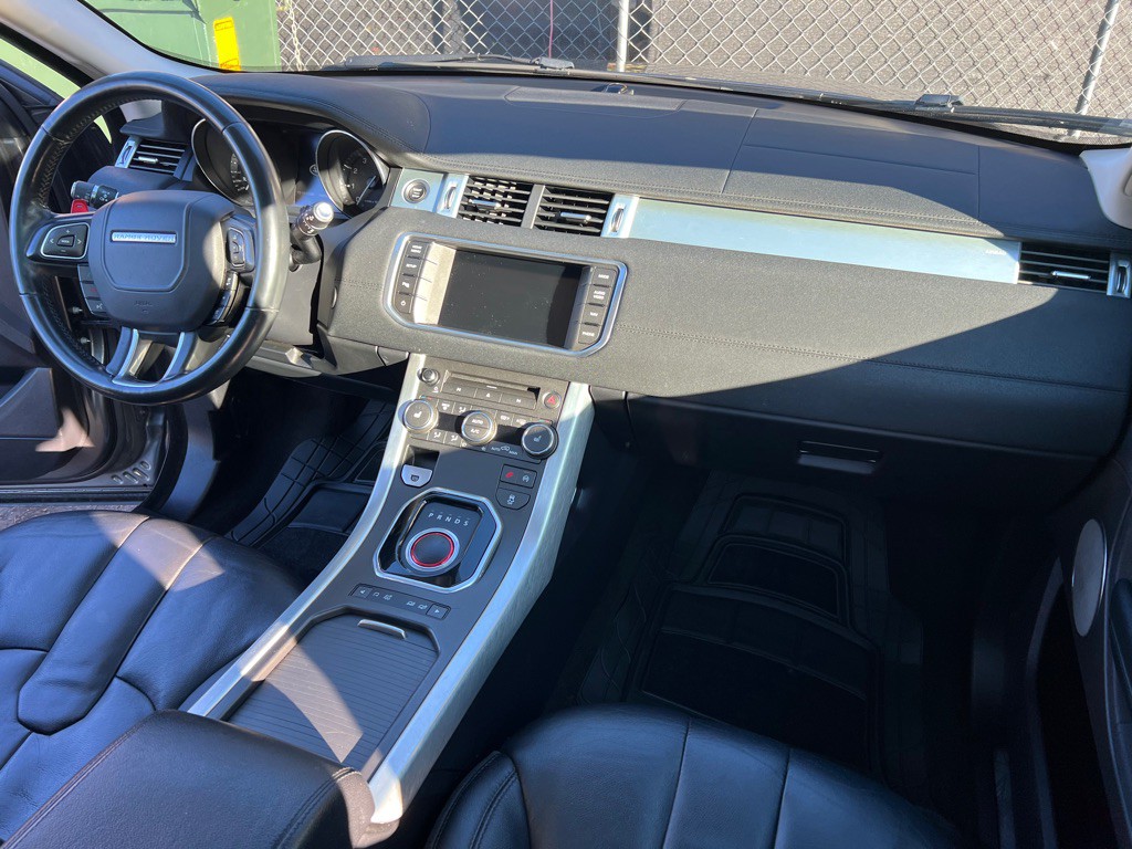 2015 Land Rover Range Rover Evoque Image 29