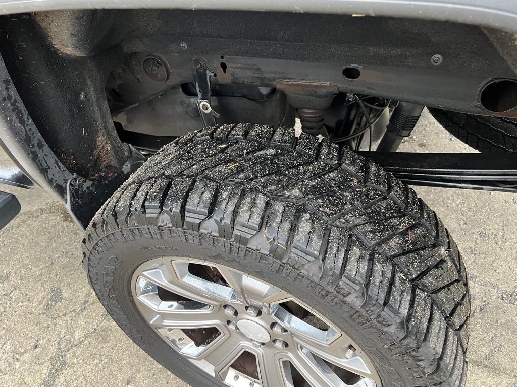 2015 GMC Sierra Image 34