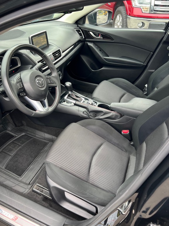 2015 Mazda Mazda3 Image 16