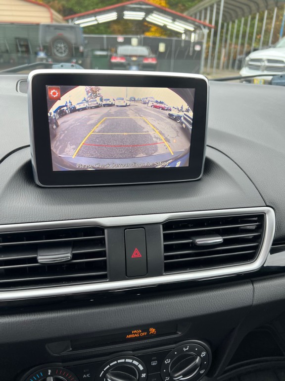 2015 Mazda Mazda3 Image 35