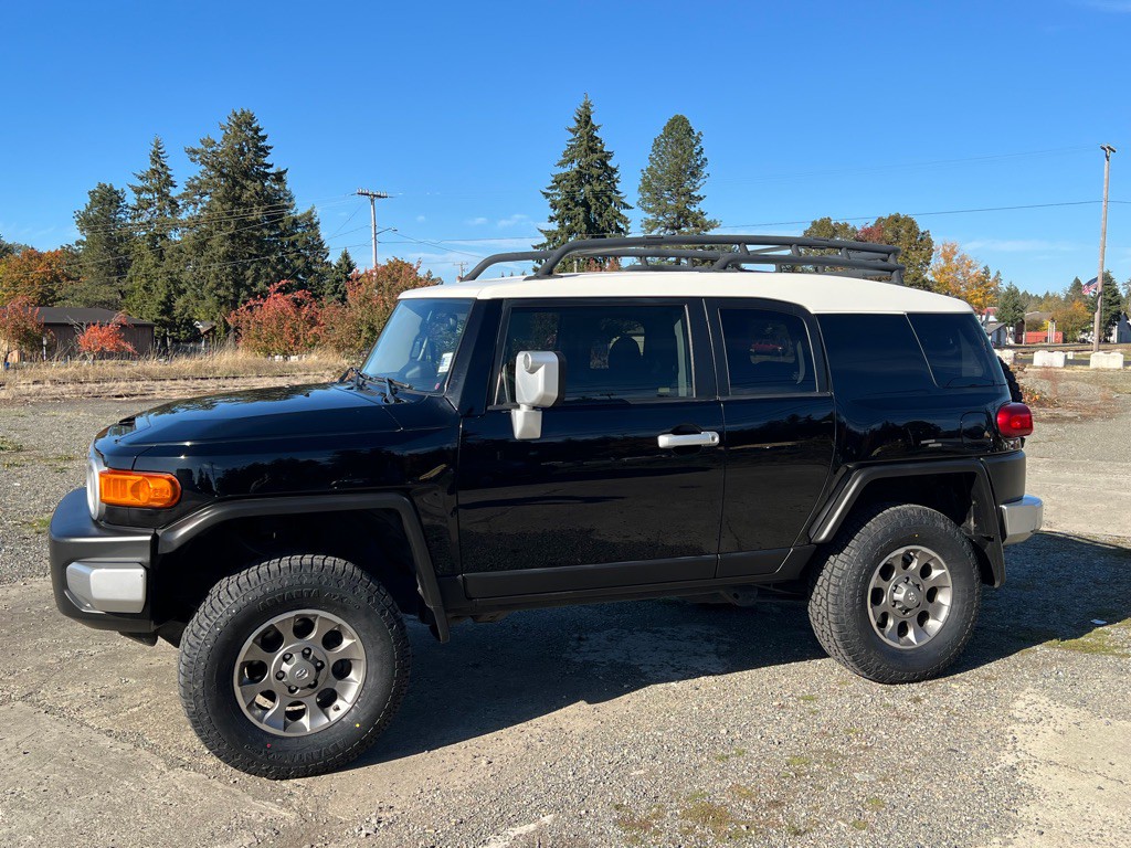 2013 Toyota FJ Cruiser Image 4