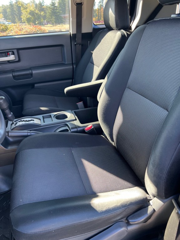 2013 Toyota FJ Cruiser Image 25