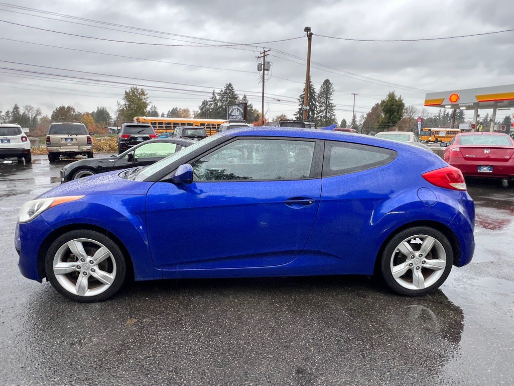 2014 Hyundai Veloster Image 2