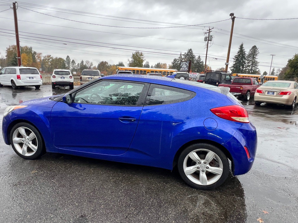 2014 Hyundai Veloster Image 3