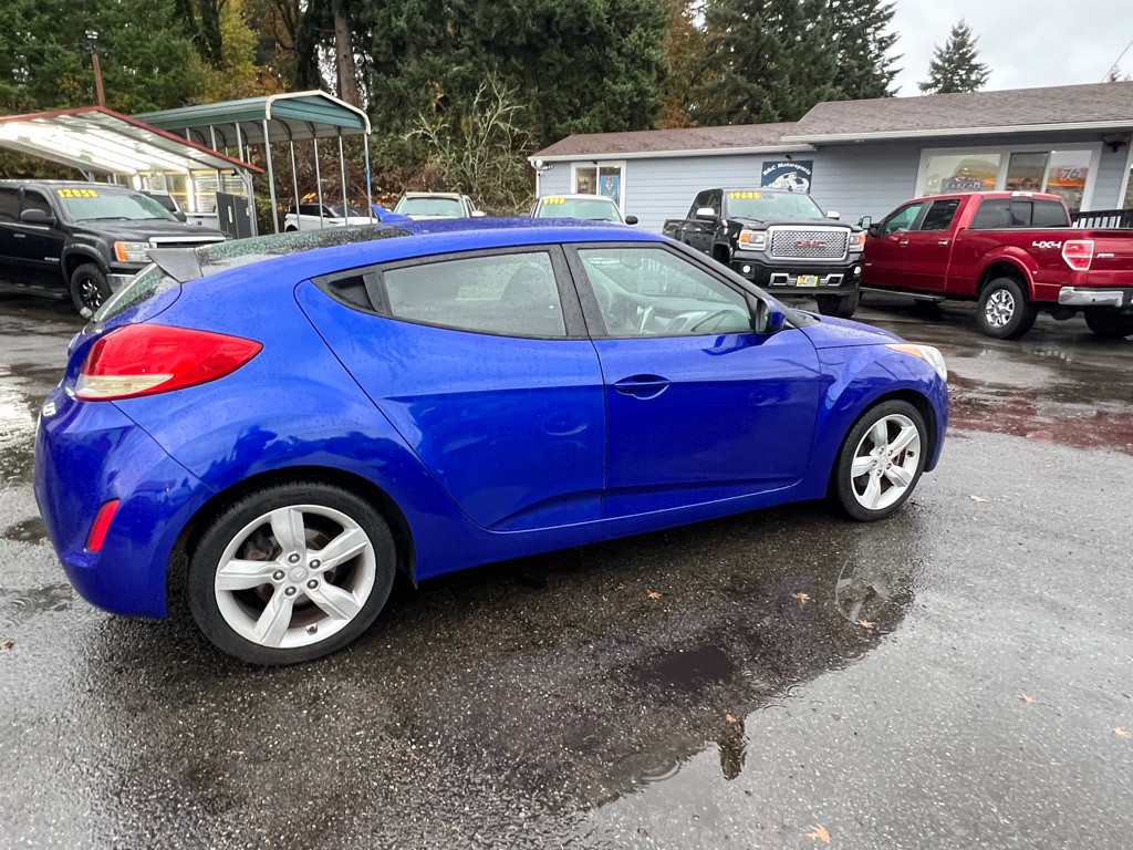 2014 Hyundai Veloster Image 11