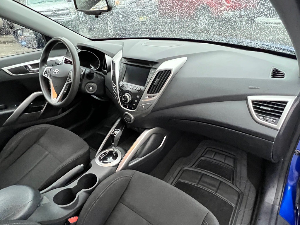 2014 Hyundai Veloster Image 27