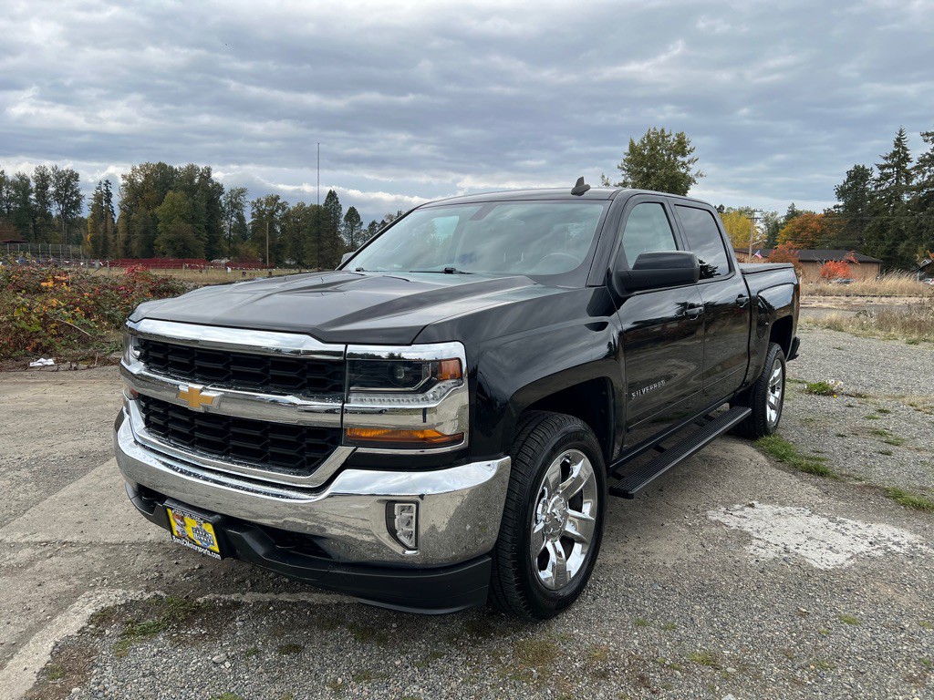 2018 Chevrolet Silverado 1500 Image 2