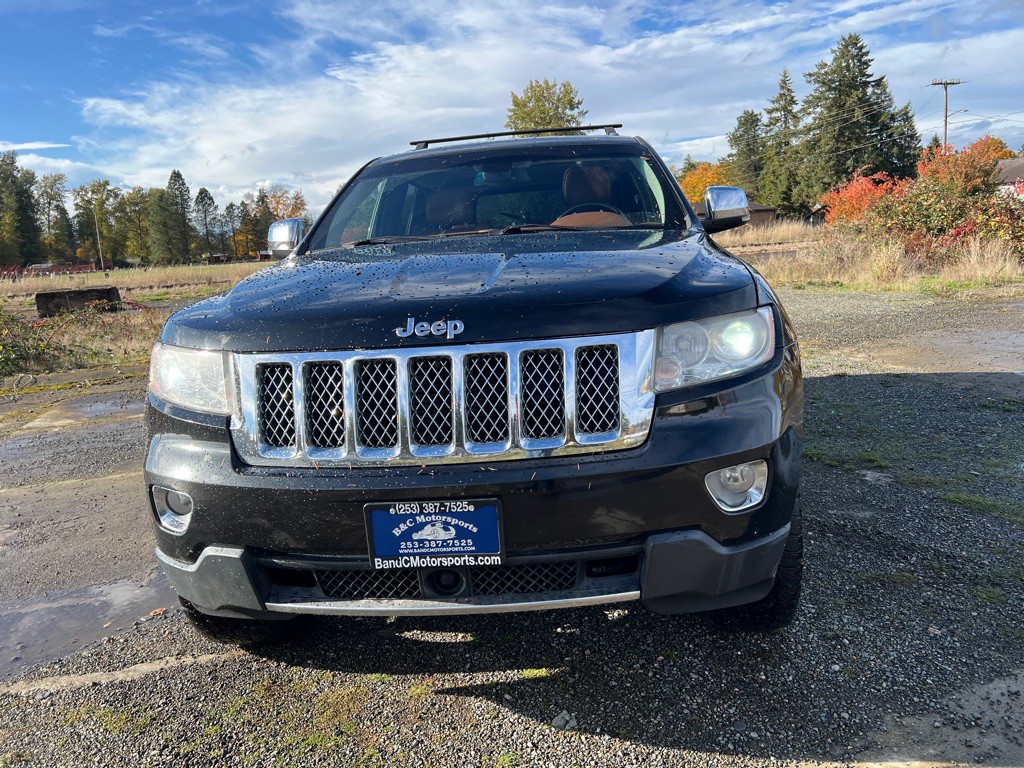 2011 Jeep Grand Cherokee Image 18
