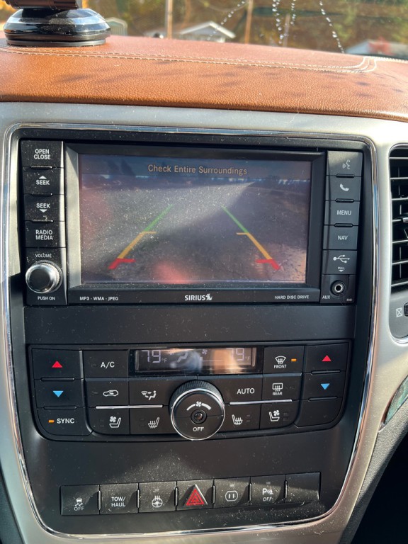 2011 Jeep Grand Cherokee Image 36