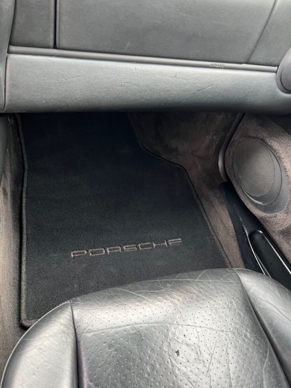 2001 Porsche Boxster Image 25