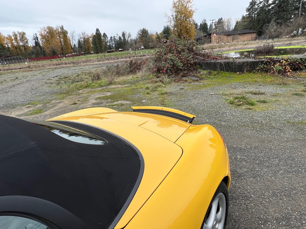 2001 Porsche Boxster Image 31