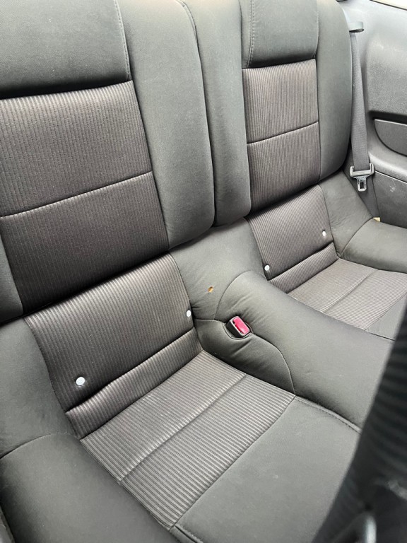 2010 Ford Mustang Image 31