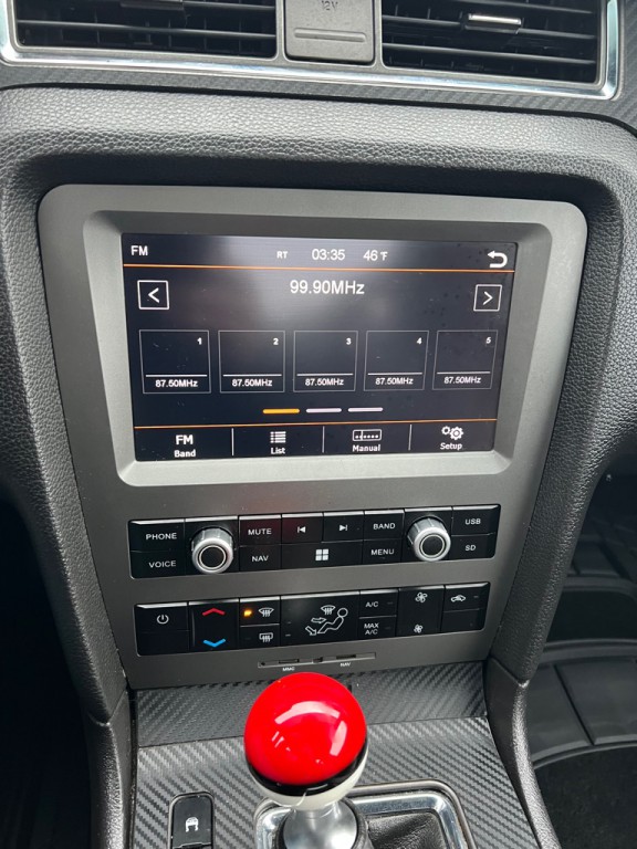 2010 Ford Mustang Image 36