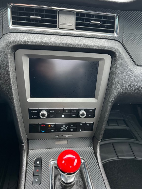 2010 Ford Mustang Image 38