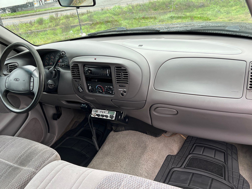 1997 Ford F-150 Image 35