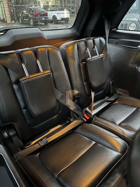 2017 Ford Explorer Image 28