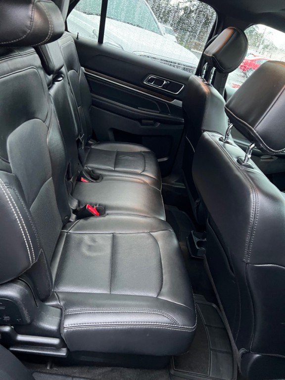 2017 Ford Explorer Image 30