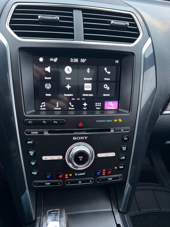 2017 Ford Explorer Image 39