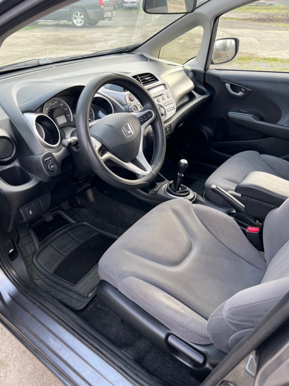 2012 Honda Fit Image 38