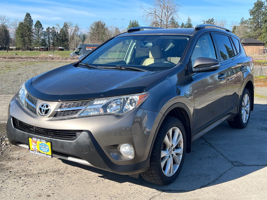 2015 Toyota Rav4 Image 1