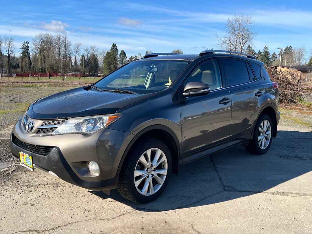 2015 Toyota Rav4 Image 2