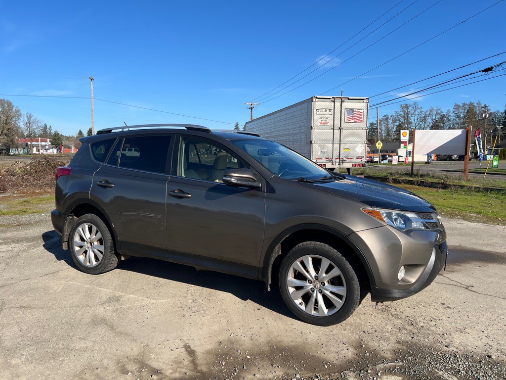 2015 Toyota Rav4 Image 14