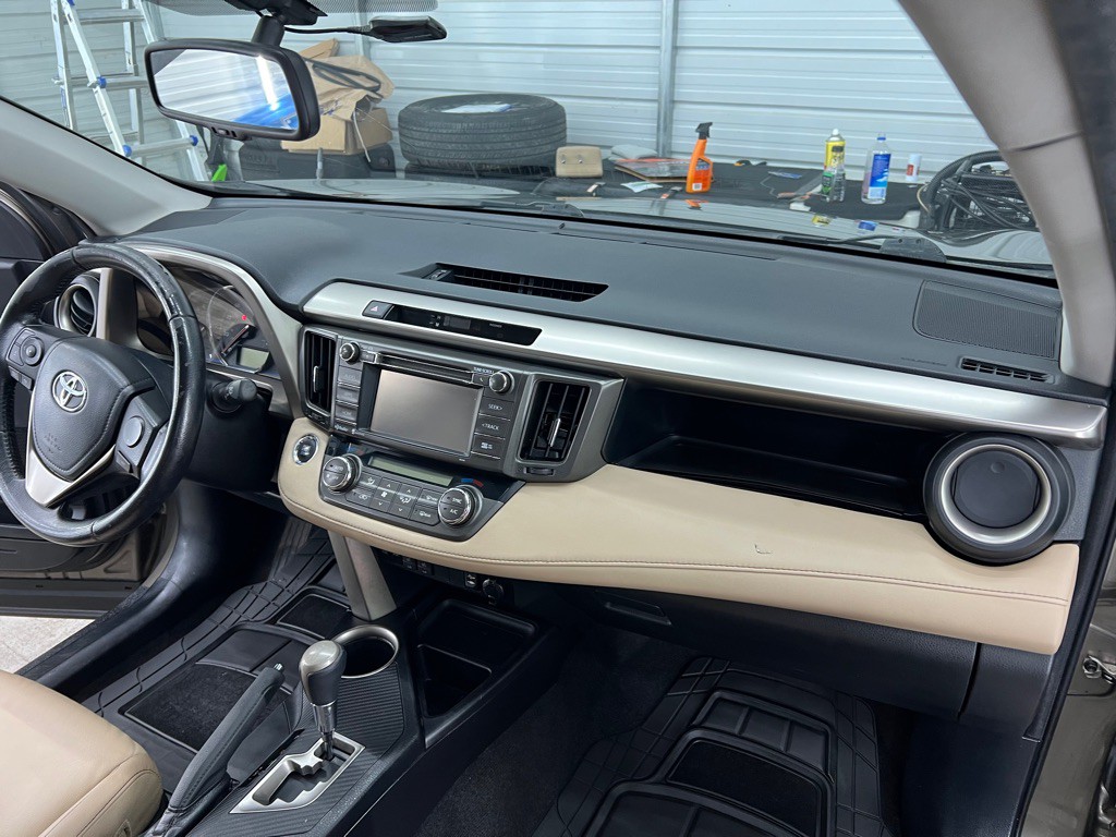 2015 Toyota Rav4 Image 28