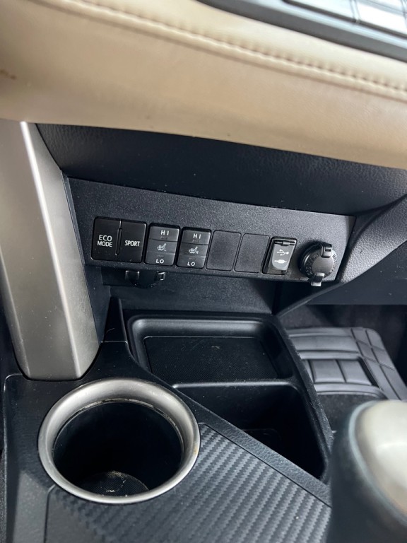 2015 Toyota Rav4 Image 35