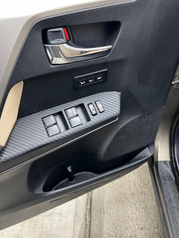 2015 Toyota Rav4 Image 39