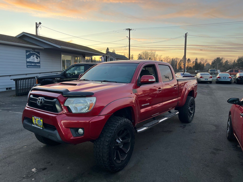 2015 Toyota Tacoma Image 2