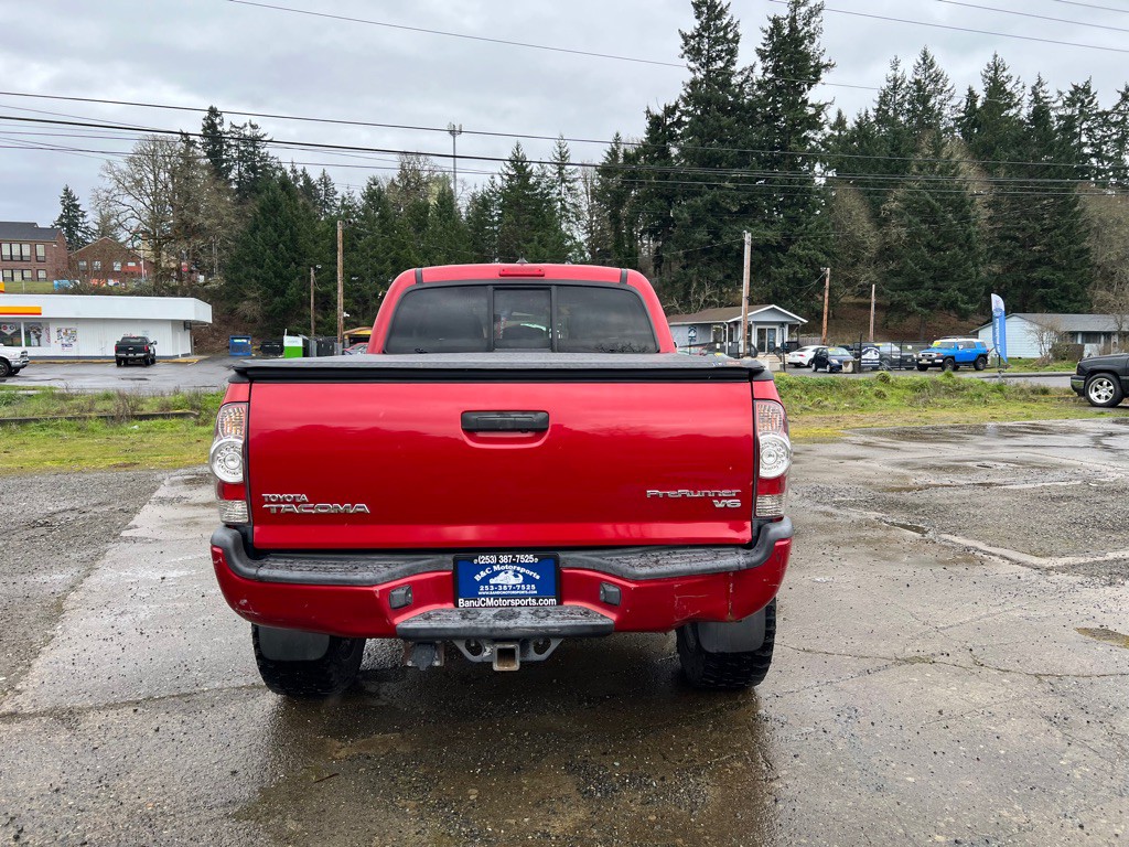 2015 Toyota Tacoma Image 9