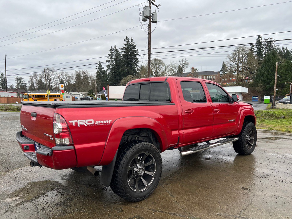 2015 Toyota Tacoma Image 11