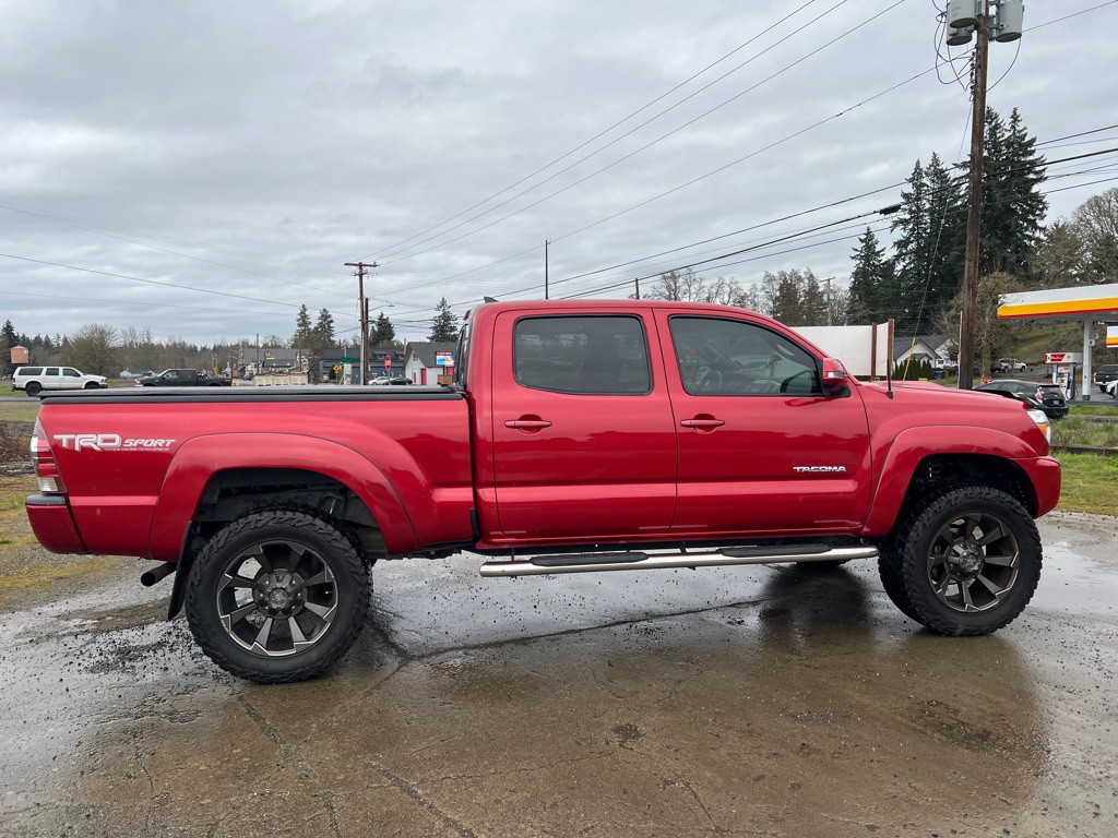 2015 Toyota Tacoma Image 13