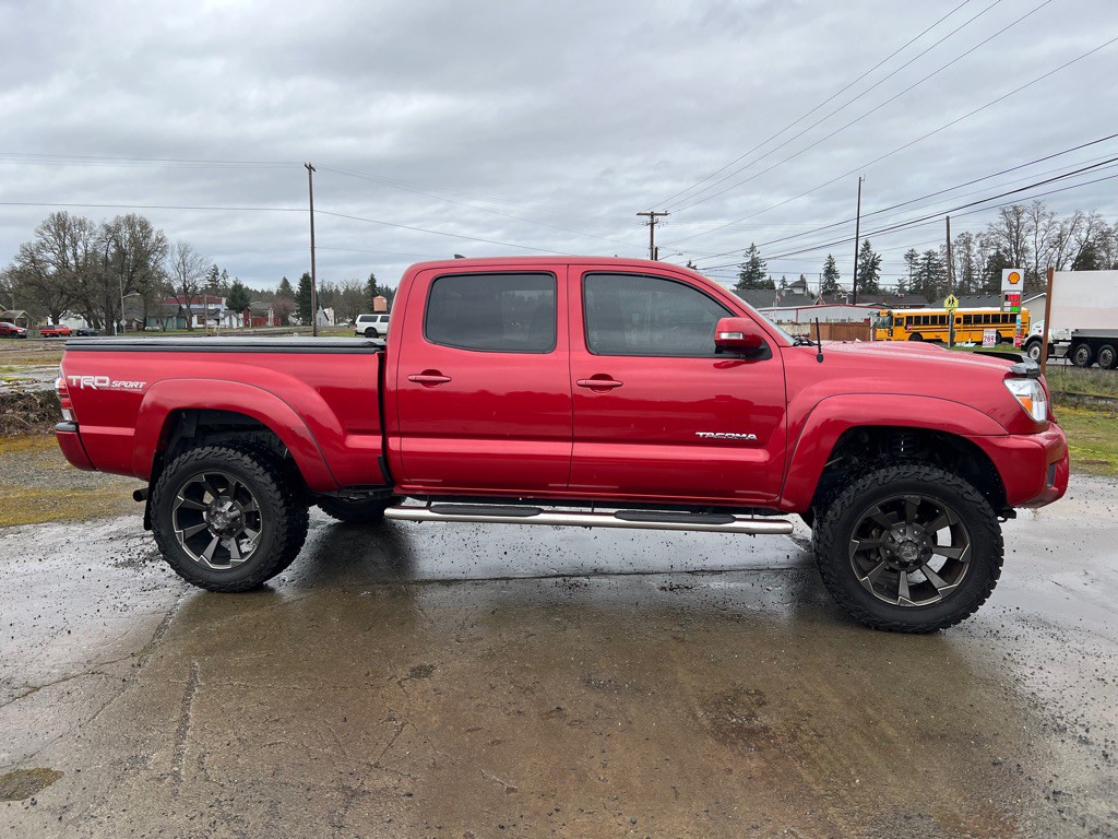2015 Toyota Tacoma Image 14
