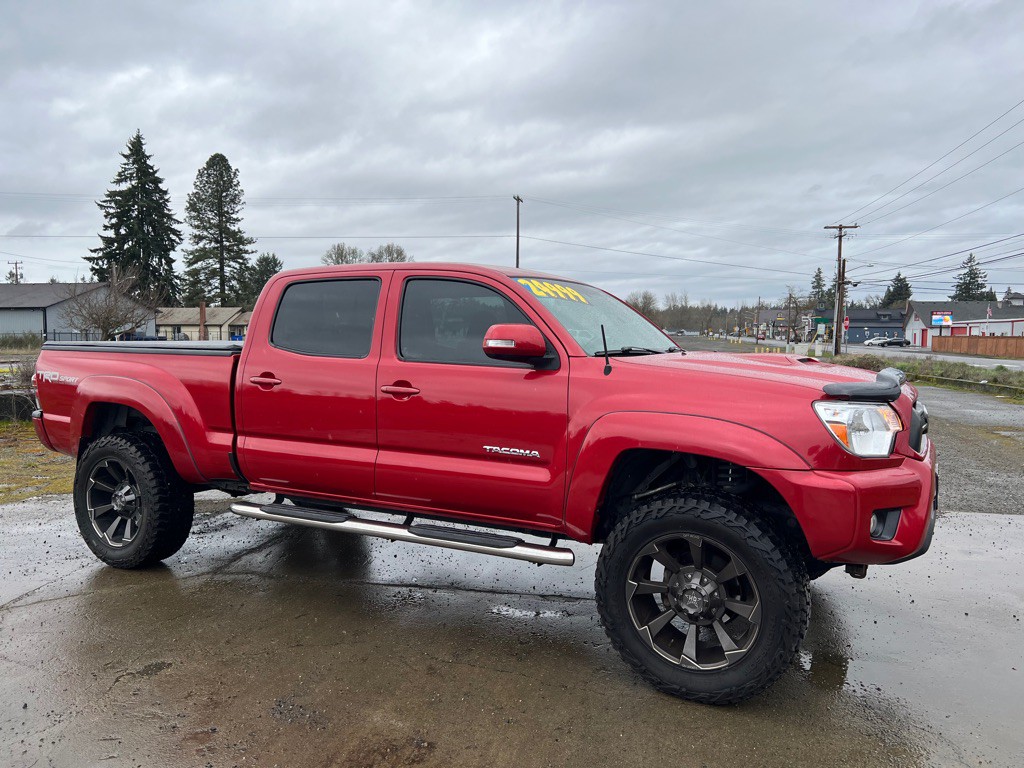 2015 Toyota Tacoma Image 17