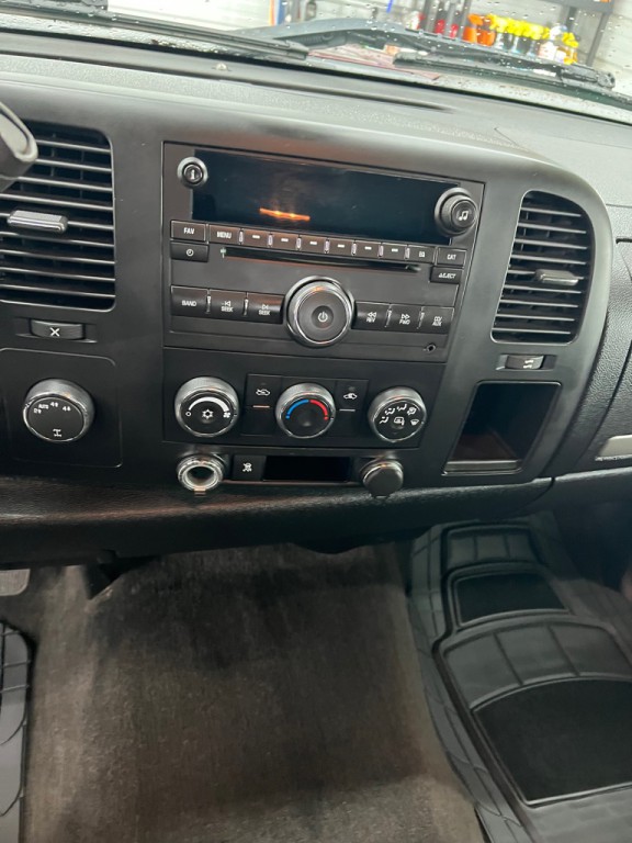 2009 Chevrolet Silverado 1500 Image 32