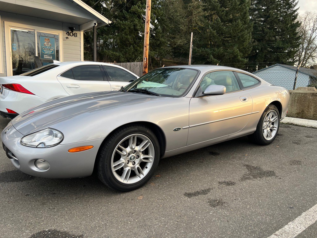 2001 Jaguar XK-Series Image 3