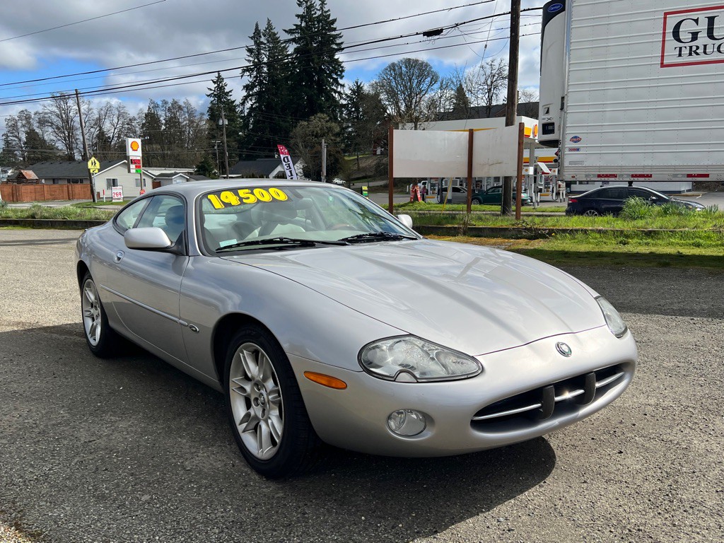2001 Jaguar XK-Series Image 4