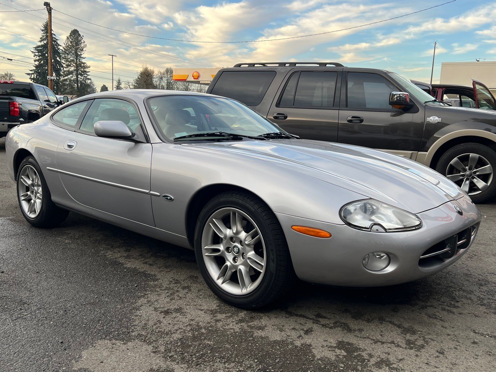 2001 Jaguar XK-Series Image 7