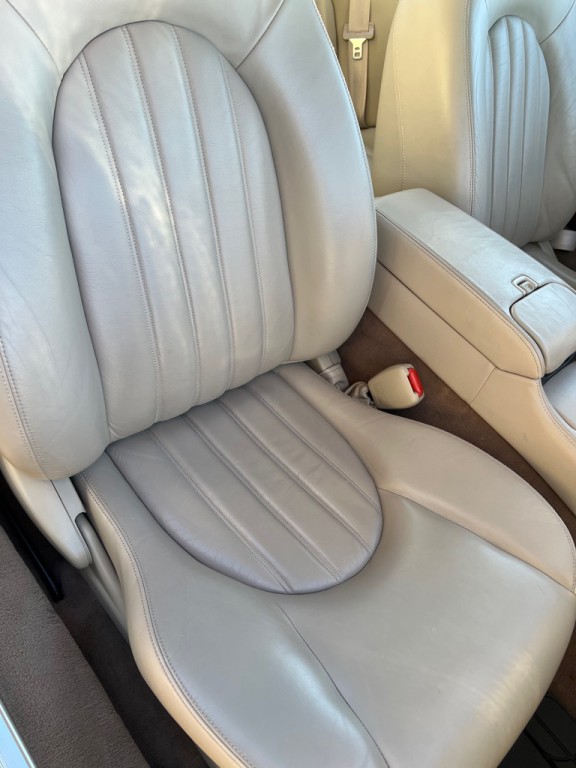 2001 Jaguar XK-Series Image 8