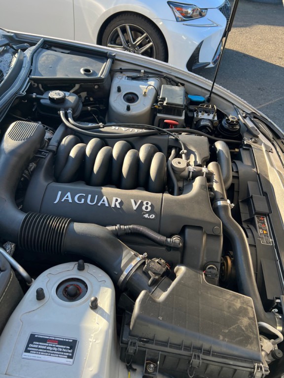 2001 Jaguar XK-Series Image 13