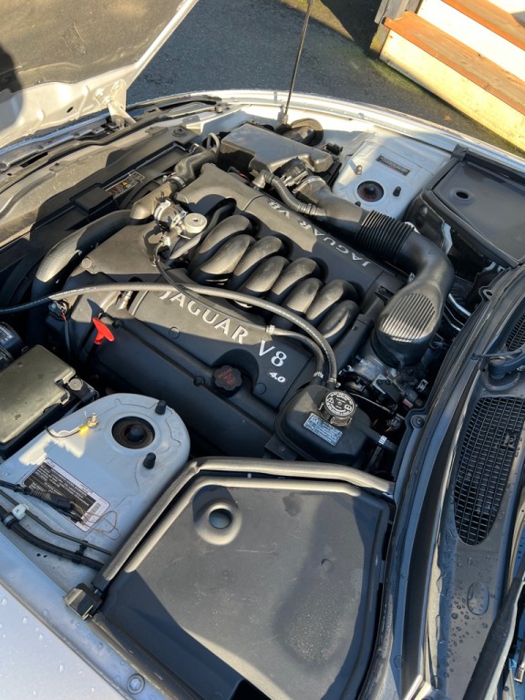 2001 Jaguar XK-Series Image 15