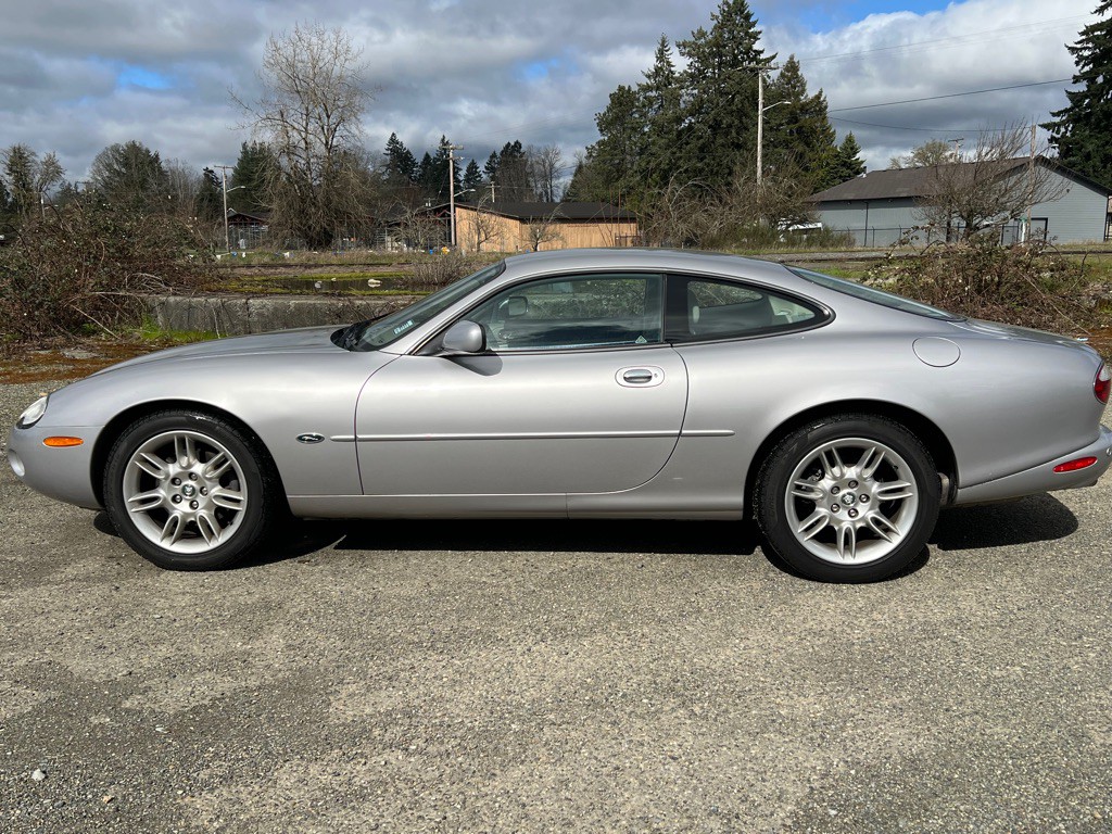 2001 Jaguar XK-Series Image 33