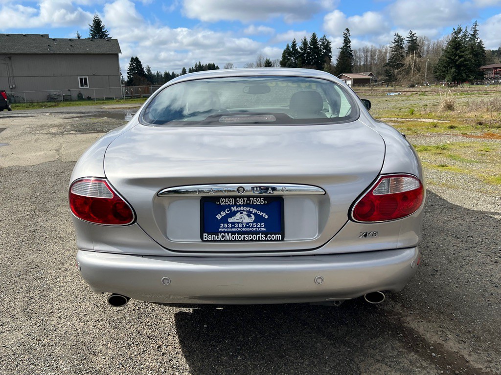 2001 Jaguar XK-Series Image 36