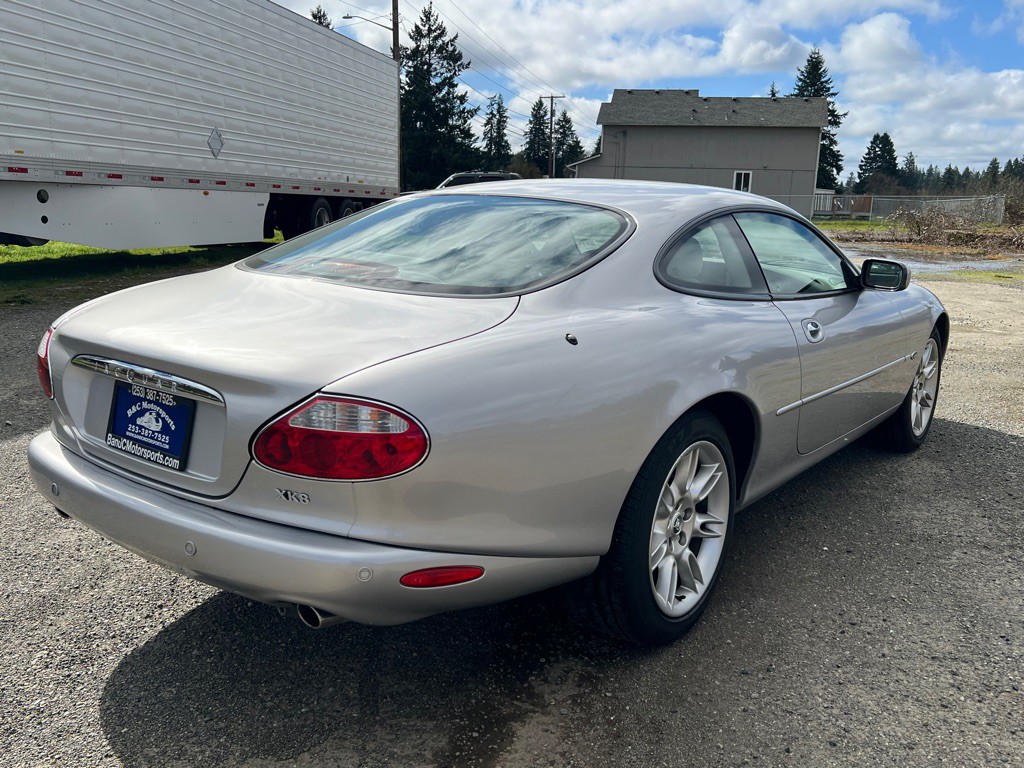 2001 Jaguar XK-Series Image 38
