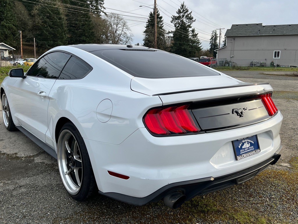 2020 Ford Mustang Image 5