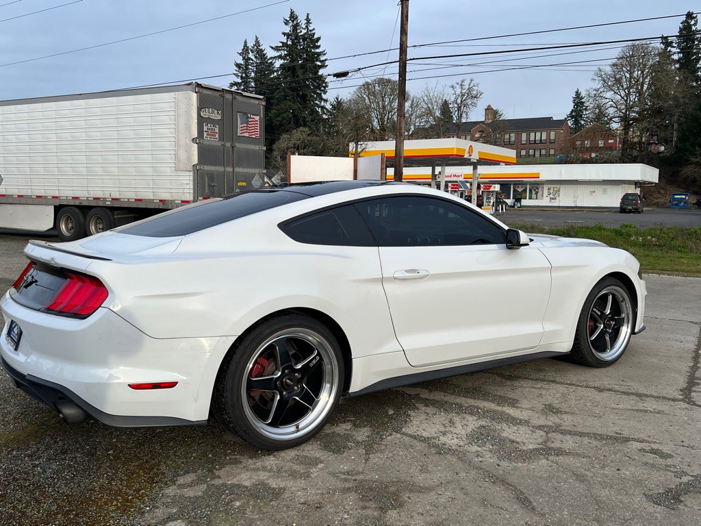 2020 Ford Mustang Image 11
