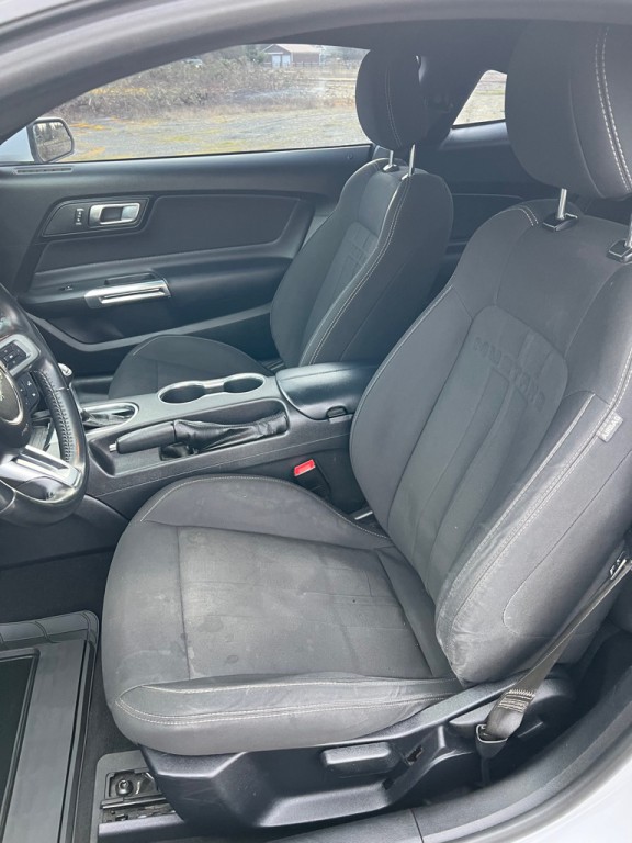 2020 Ford Mustang Image 24