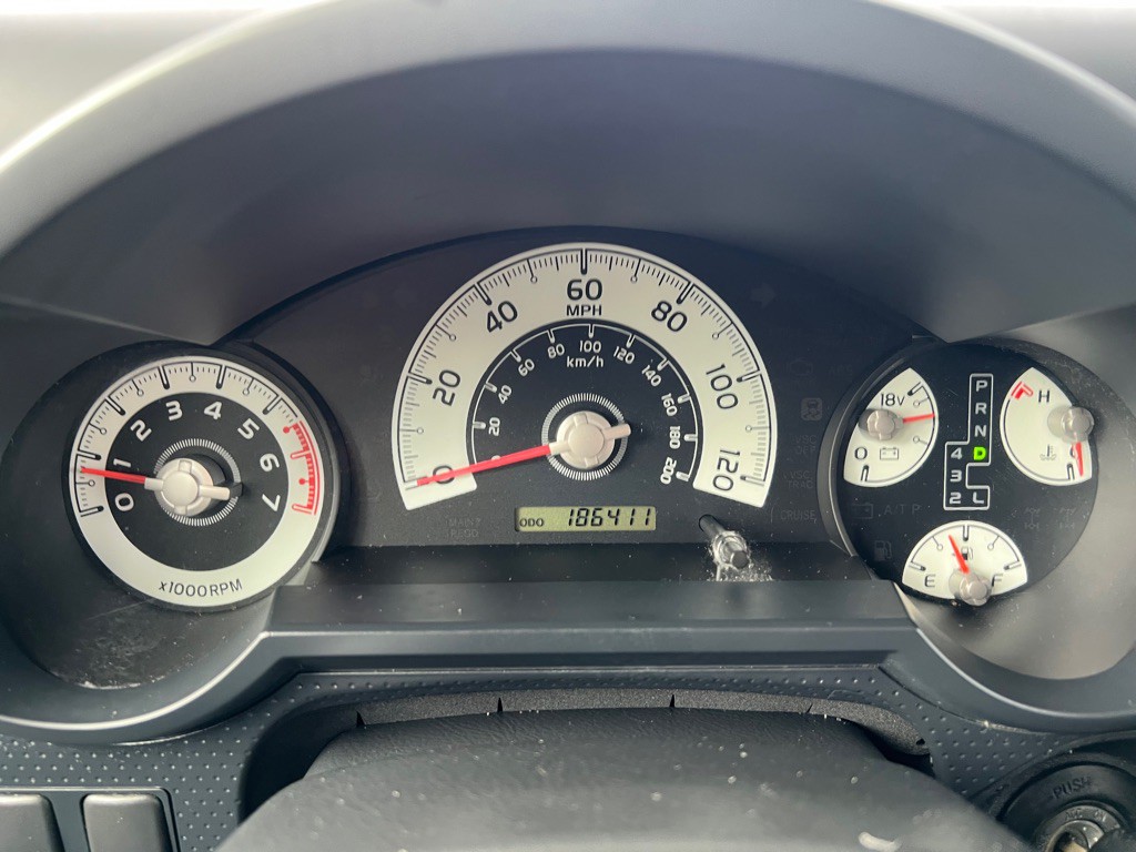 2008 Toyota FJ Cruiser Image 25