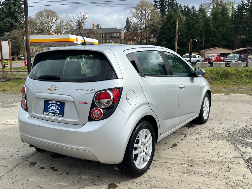 2016 Chevrolet Sonic Image 9
